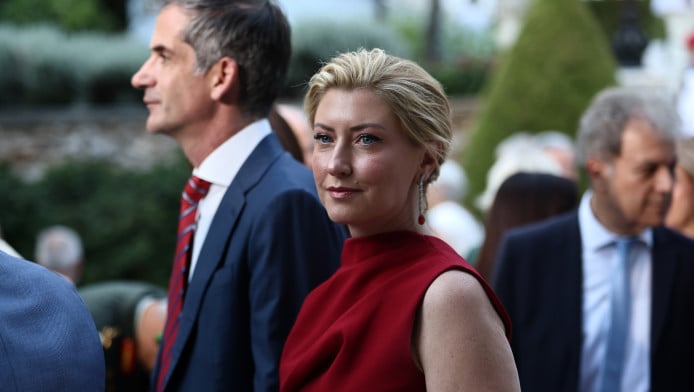 Με τον Κώστα Μπακογιάννη: Η πρώτη εορταστική έξοδος της Σίας Κοσιώνη