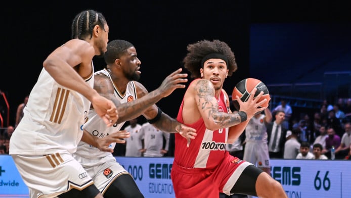 Η απίθανη ανατροπή του Ολυμπιακού και το "black out" στην παράταση (Vid HL)