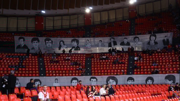 Θύρα 7: 45 χρόνια «παρόντες» – Η ανατριχιαστική στιγμή στο ΣΕΦ (pics)