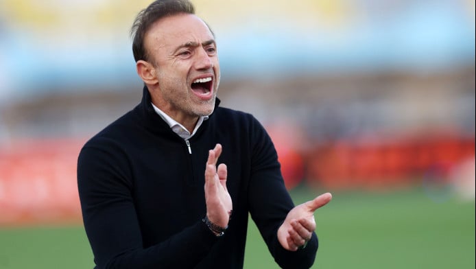 Ο Κόντης… φέρνει Έλληνα στόπερ στον Ολυμπιακό - Πνευμονίδης οπως Κωστούλας!