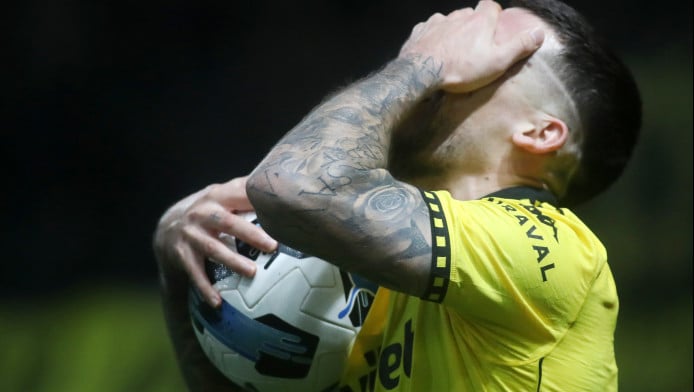 Το ανάποδο ψαλίδι του Πέλκα και η τεράστια ευκαιρία του Άρη στο 93’ (ΒΙΝΤΕΟ