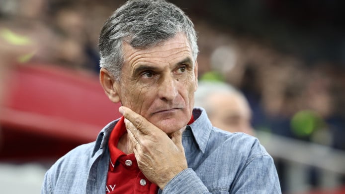 Η πρόβλεψη Μεντιλίμπαρ για τη μάχη του τίτλου μετά την ήττα του Ολυμπιακού