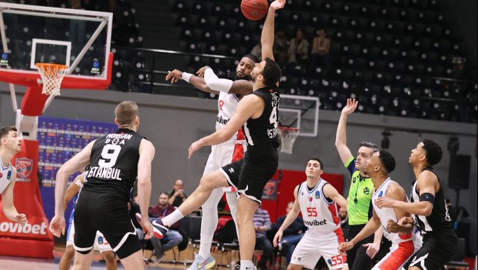 Πανιώνιος: «Πυρ και μανία» η Μπεσίκτας με πανό στην Γλυφάδα - Τι έγραφε