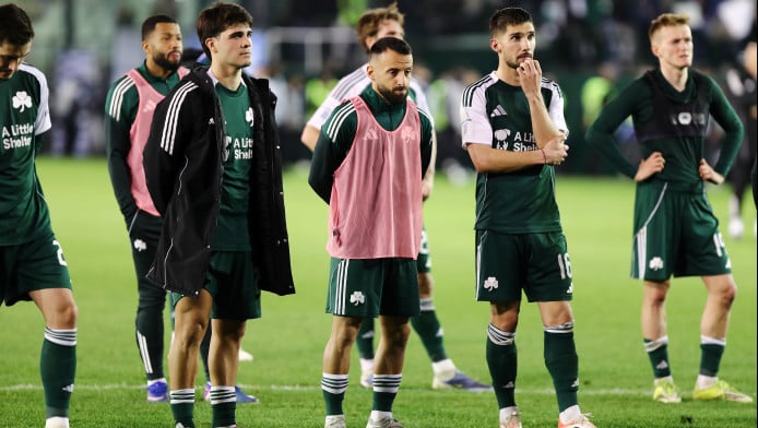 Στάθηκαν… προσοχή οι παίκτες του ΠΑΟ και τα «άκουσαν» από τη 13 (ΦΩΤΟ)