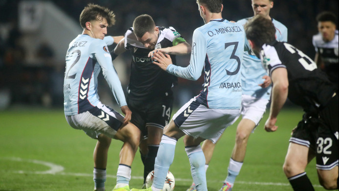 Μειώνει με Γερεμέγεφ! Live: ΠΑΟΚ-Θέλτα 1-2 (BINTEO)