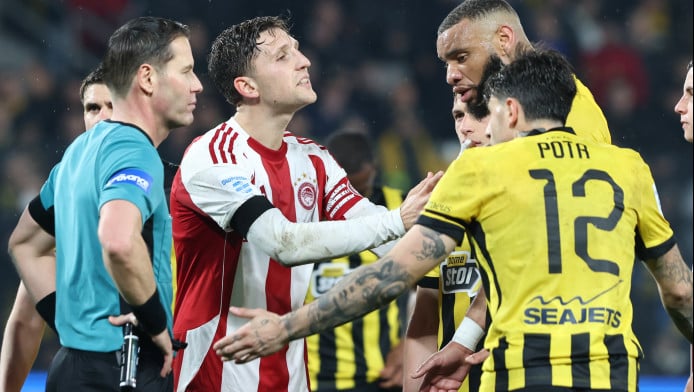 Γκολ και δοκάρι η ΑΕΚ, ισοφάριση Ολυμπιακού με VAR και... χαμός (Hls)