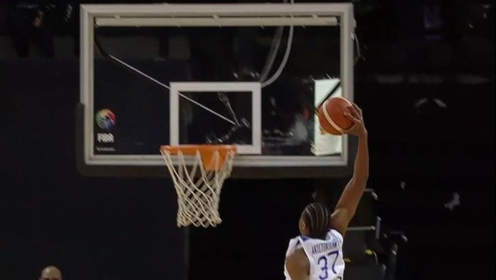 Φουριόζος ο Αντετοκούνμπο! - Εντυπωσιακά καρφώματα (ΒΙΝΤΕΟ)