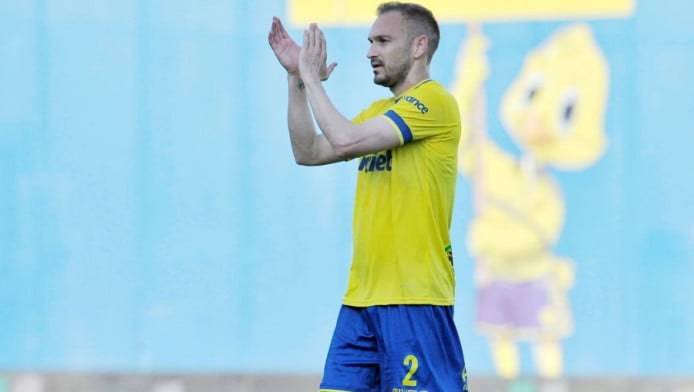 Το συγκινητικό «αντίο» της ΑΕΚ στον Μπακάκη! (pic)