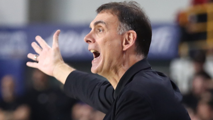 Μεγάλες οι ευθύνες Μπαρτζώκα, τρία σοβαρά... φάουλ - Χάνει και Μιλουτίνοφ!