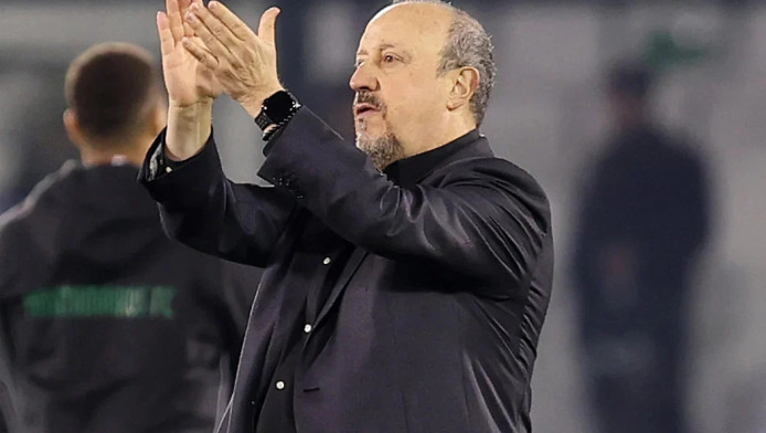 Η κίνηση Αλαφούζου που "τέλειωσε" τον Μπενίτεθ - Ζαλίζει η αποζημίωσή του!