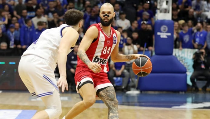 Σόου Φουρνιέ στο Ιβανώφειο - Άνετος ο Ολυμπιακός (BINTEO)