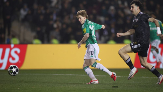 Απίθανο πάρτι Γκόρντον με Καραμπάγκ - Έβαλε 4 γκολ στο α’ ημίχρονο! (Vid)