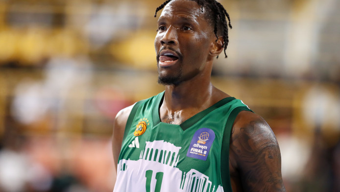 Βεζένκοφ vs Χέιζ-Ντέιβις: Το απόλυτο ματσάρισμα!