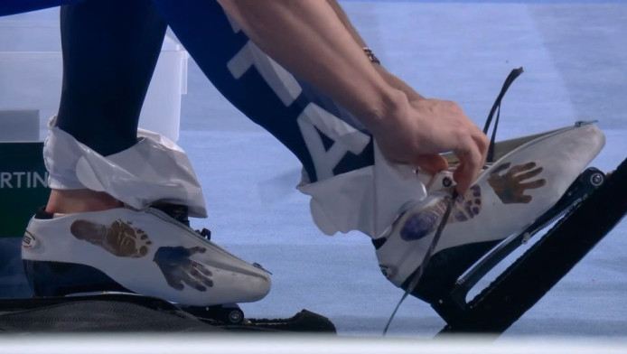 Ντάβιντε Γκιότο: Γιατί έχει παγοπέδιλα με τα αποτυπώματα του γιού του (Vid)