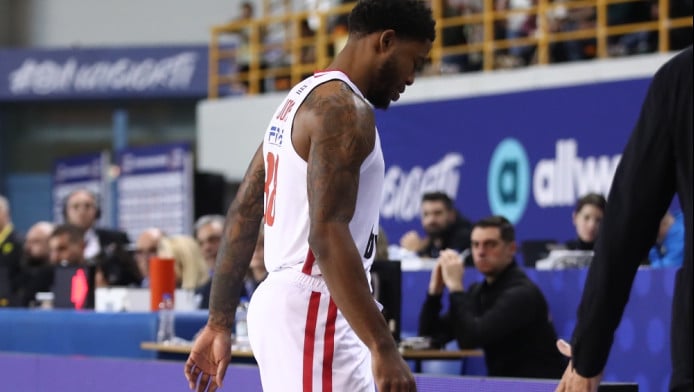 Τι συμβαίνει με Τζόουνς στον Ολυμπιακό - Αυτός στη θέση του με Μαρούσι