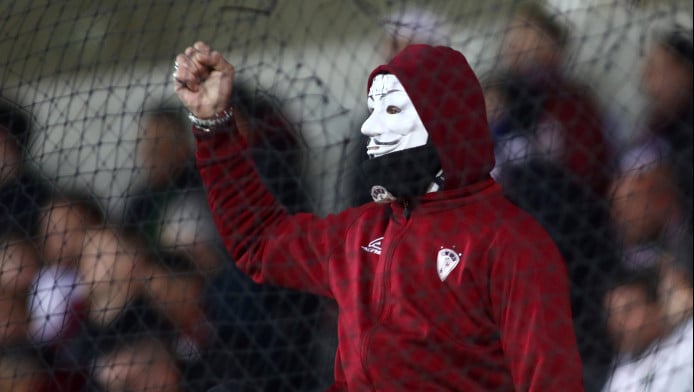 Συνελήφθη οπαδός της ΑΕΛ - Τι πέταξε στους διαιτητές