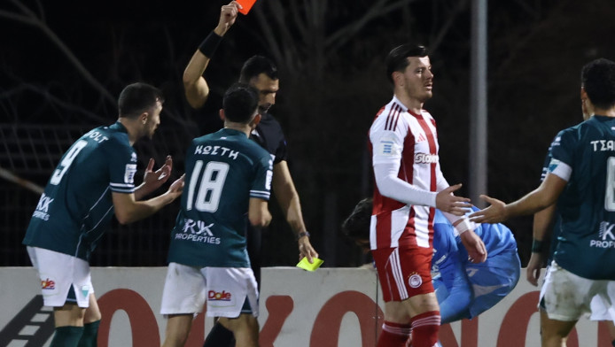 "Φωνές" Λεβαδειακού: Αποβλήθηκε ο Όζμπολτ με δύο κίτρινες σε 15’’! (ΒΙΝΤΕΟ)