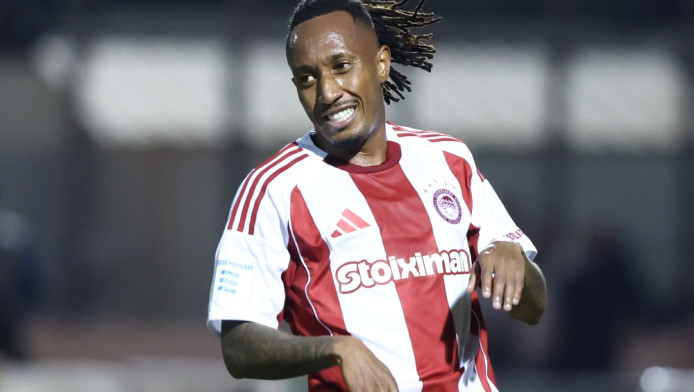 Κράξιμο "Πρωταθλητή": "Έλεος! Λίγη μπάλα, τι άλλο να ζητήσει ο κόσμος" 