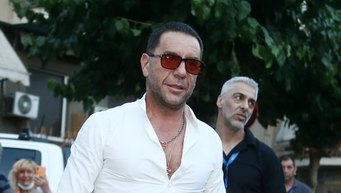 Γιώργος Μαζωνάκης: Ολοκληρώθηκε η επέμβαση - Τα νεότερα για την υγεία του