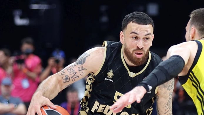 Χαμός με Τζέιμς στη Μονακό! "Φωτιά" στις φήμες με την απόφαση Σπανούλη