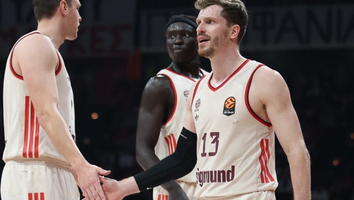 "Τρελό" ποσό στον Ομπστ για να υπογράψει - Τριετές συμβόλαιο!