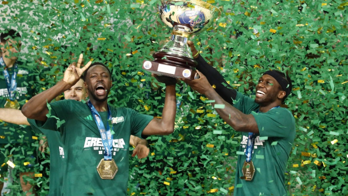 ΦΩΣ & Πρωταθλητής για ΠΑΟ: "Ήταν καλύτερος" - "Ντροπή, τον ανέστησε" (pics)