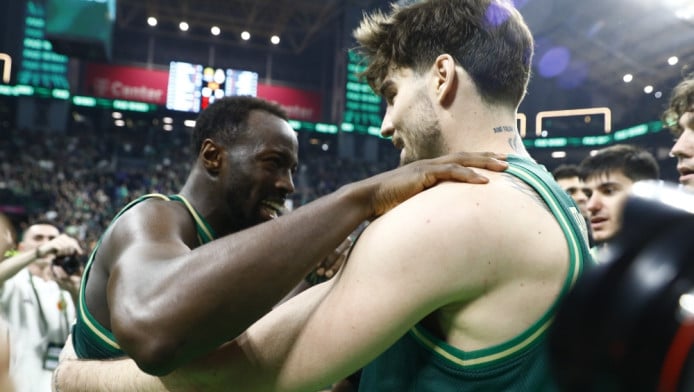 J και να καίει