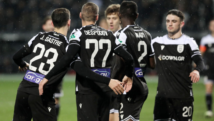 Η συγκίνηση στην Τούμπα, οι βουβοί πανηγυρισμοί και η γκολάρα Πέλκα (Hls)