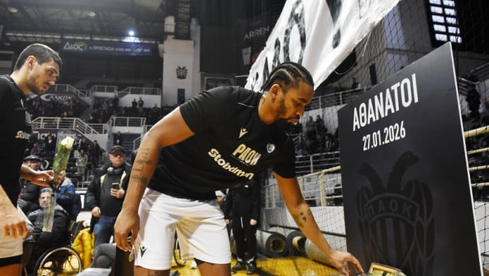 Συγκίνηση στο Παλατάκι! Τίμησαν τα 7 Αετόπουλα οι παίκτες ΠΑΟΚ, Σπόρτινγκ