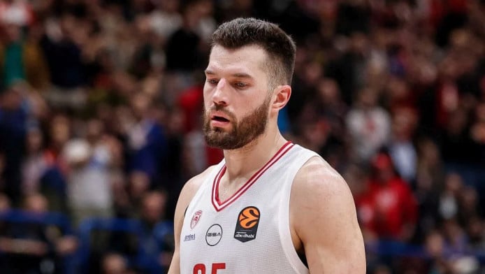 Ολυμπιακός: "Γι’ αυτό άφησε εκτός τελικού τον Πίτερς ο Μπαρτζώκας"