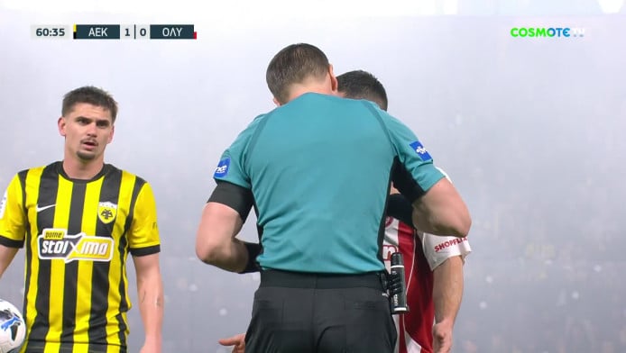 "Θα κέρδιζε εύκολα ο Ολυμπιακός την ΑΕΚ - Γιατί δεν αποβλήθηκε ο Ποντένσε"