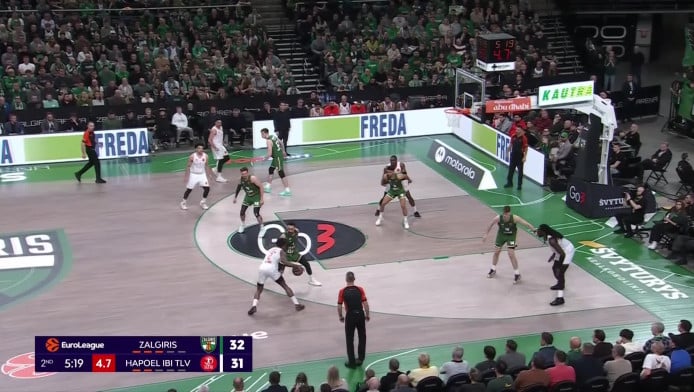 Ο Μπράιαντ θύμισε... Κόμπι με τρελό buzzer beater! (ΒΙΝΤΕΟ)