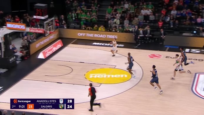 Ο Τζόουνς είπε "όχι" στον Μπουτκεβίτσιους με φοβερή τάπα (ΒΙΝΤΕΟ)