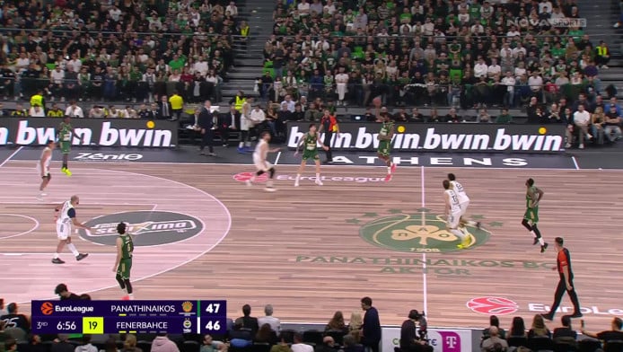 Ισοπεδωτικό κάρφωμα από τις... αερογραμμές Φαρίντ! (ΒΙΝΤΕΟ)