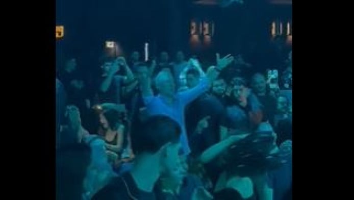 Το γλέντησαν στα μπουζούκια Σάρας και Ομπράντοβιτς (ΒΙΝΤΕΟ)