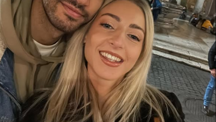 Παντρεύεται κορυφαίος Έλληνας ποδοσφαιριστής - Είναι μαζί από παιδιά (ΦΩΤΟ)