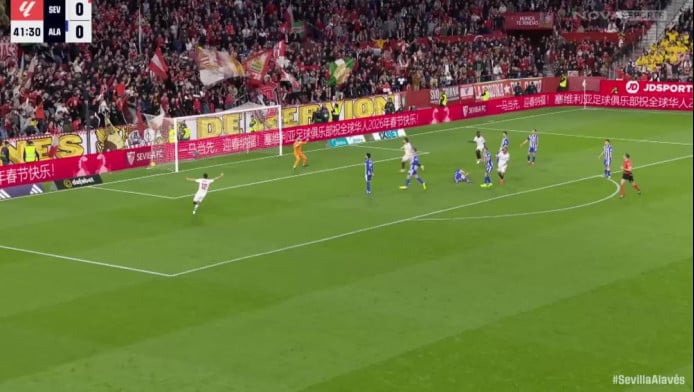 Άντεξε με 10 από νωρίς η Σεβίλλη και δεν έχασε - Ήττα για Βιγιαρεάλ (Vid)