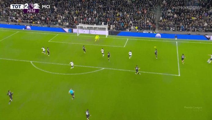 Το γκολ της χρονιάς με «χτύπημα σκορπιού» ο Σολάνκε (ΒΙΝΤΕΟ)