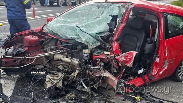 Χανιά: Σοκαριστικό τροχαίο στον ΒΟΑΚ – Μια γυναίκα νεκρή, 3 τραυματίες (VD)
