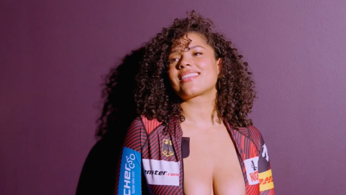 Παγκόσμια Πρωταθλήτρια πόζαρε ολόγυμνη στο Playboy (ΦΩΤΟ)