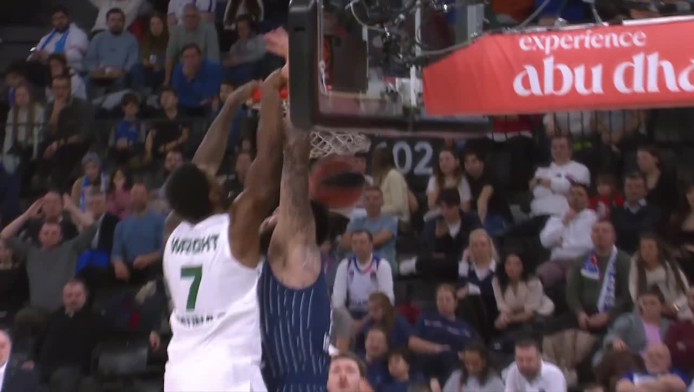 Κάρφωμα του Μόουζες Ράιτ στη μούρη του Πουαριέ (ΒΙΝΤΕΟ)