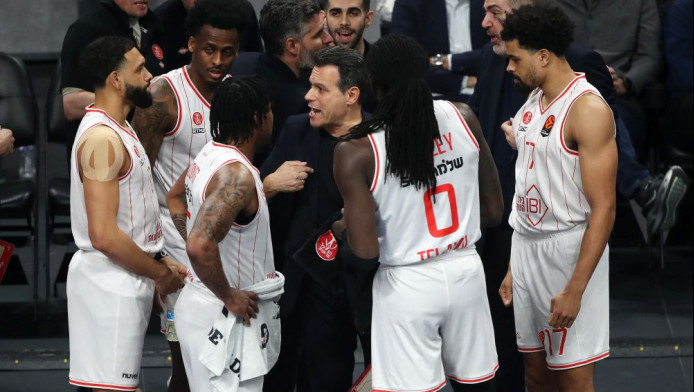 Έξαλλος με τους παίκτες ο πρόεδρος Χάποελ - Το μήνυμα σε Ιτούδη