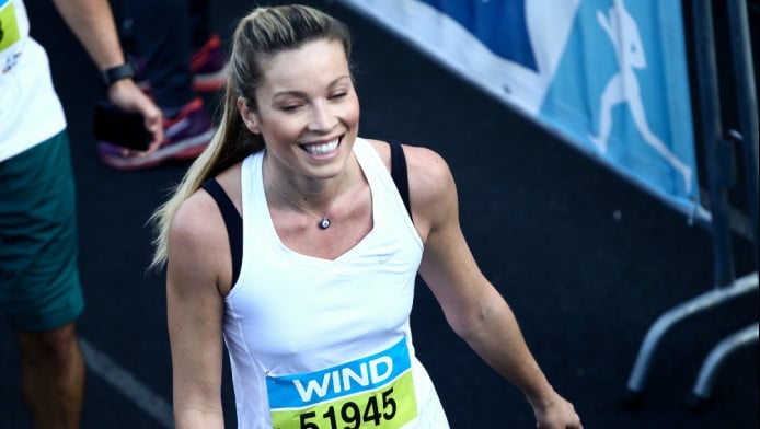 Η εμφάνιση της Χρουσαλά με μαύρο μίνι φόρεμα που τράβηξε τα βλέμματα (ΦΩΤΟ)