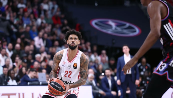 Βομβάρδισε τρίποντα το Παρίσι ο Ολυμπιακός - "Επιστροφή" Πίτερς! (Vid)