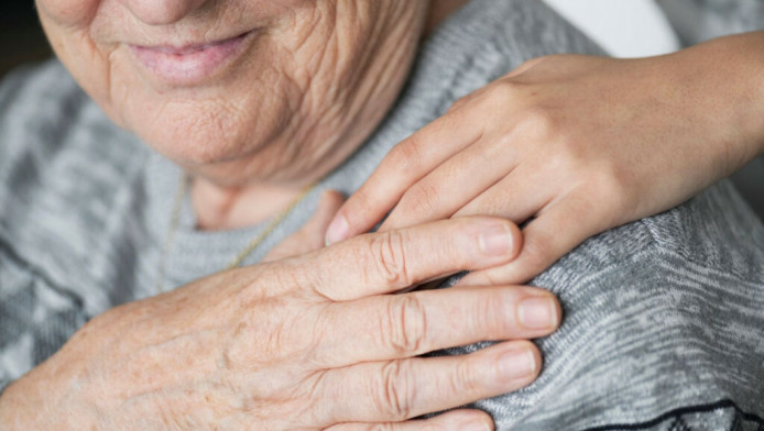 «Ζούσε με €370 το μήνα και ‘έφυγε’ χτυπημένη από τον καρκίνο»