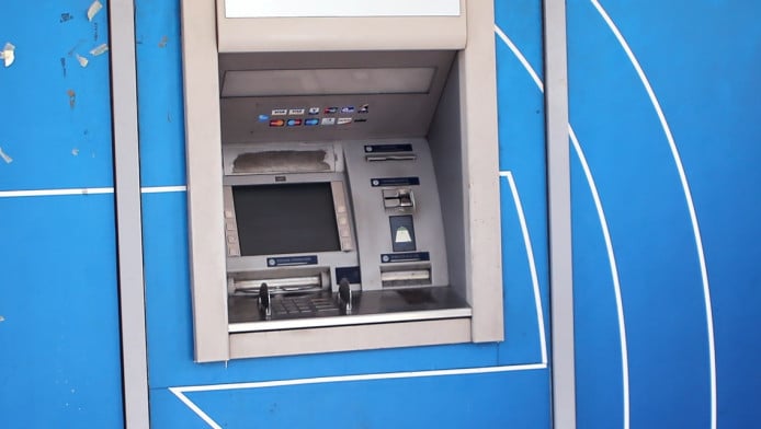 Νέο επίδομα 748 ευρώ! Ποιοι και πώς το εισπράττουν