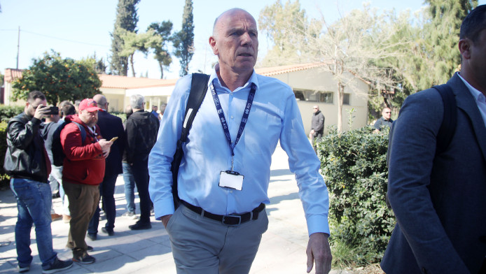 Υψηλή παρουσία στη Φιλαδέλφεια! Βλέπει ΑΕΚ-Λάρισα ο Στιβ Μπένετ