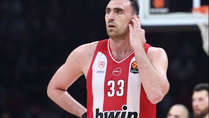 Μιλουτίνοφ: «Κάναμε ένα καταπληκτικό παιχνίδι, βγάλαμε ενέργεια»