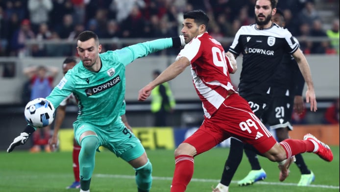 "Κόλλησαν" στο μηδέν! Ολυμπιακός και ΠΑΟΚ κράτησαν κορυφή την ΑΕΚ