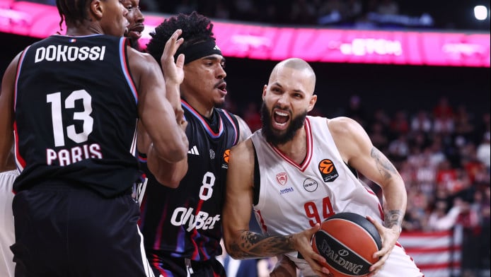 "Έσβησαν" τα φώτα με Χολ! Live: Παρί-Ολυμπιακός (ΒΙΝΤΕΟ)